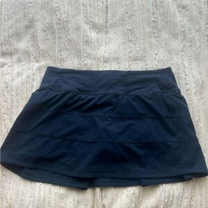 Lululemon pace rival skort